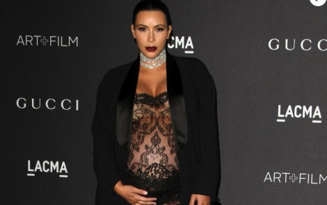 Kim Kardashian n’aime pas être enceinte !